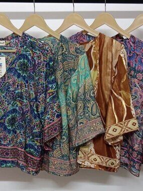 Boho Ladies Floral V Neck Printed Top; one size; assorted patterns